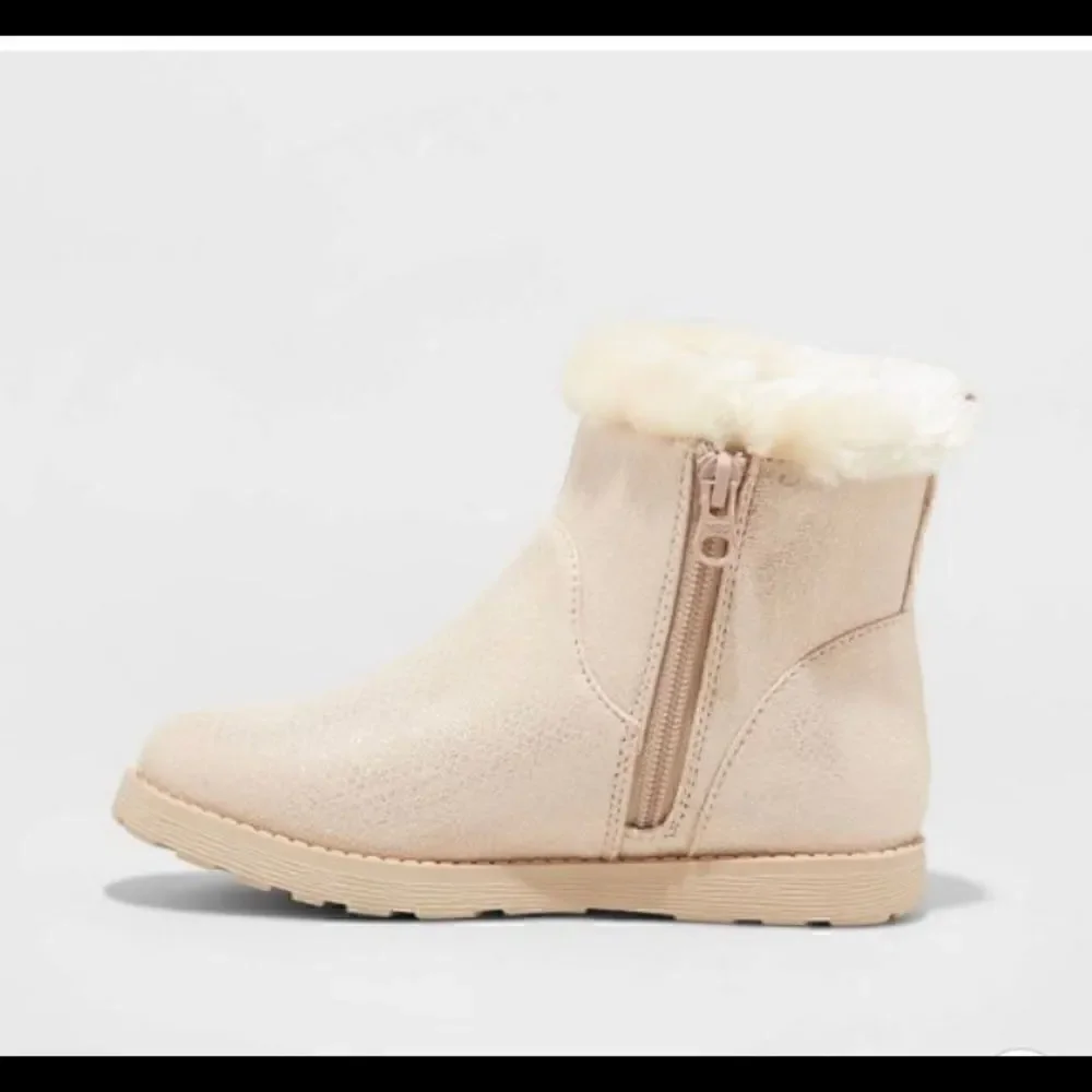 🌸Cat and Jack Girls Faux Suede Style Boot Sizes:Various